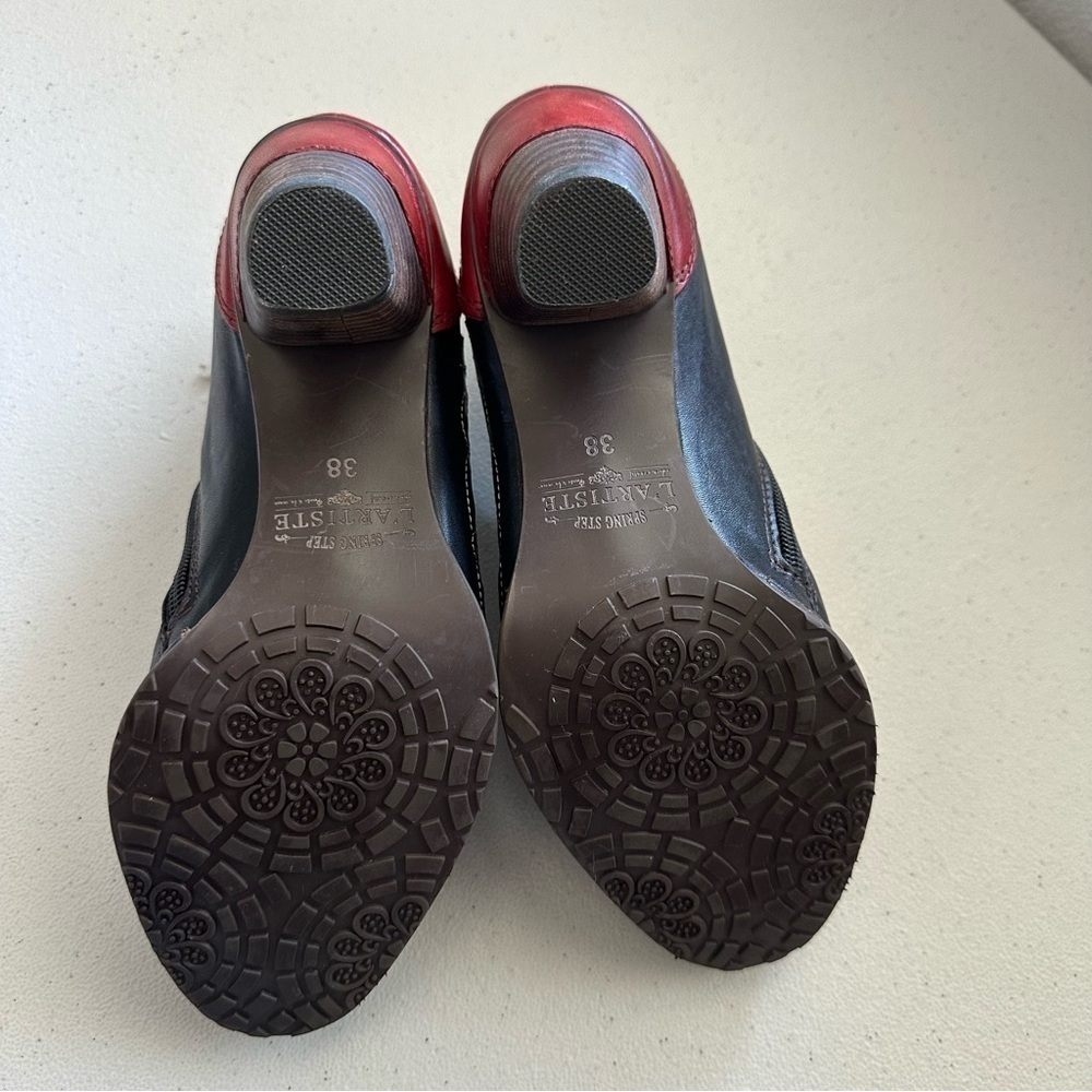 Spring Step L'Artiste Arabella Ankle Booties Side Zip Red/Black leather - Picture 9 of 9